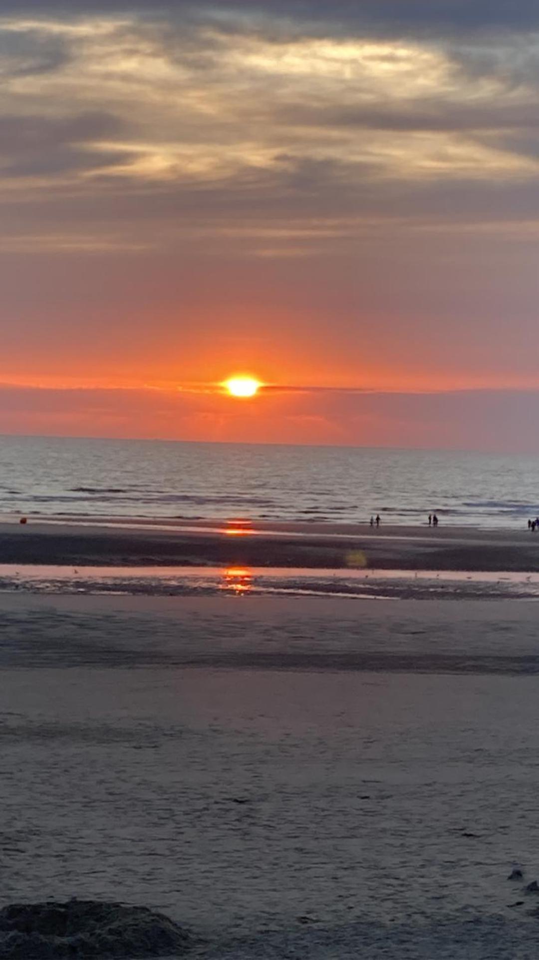 Les Obiones, Vue Laterale Mer, Fort Mahon Plage, Magnifique Studio Cabine 4P, Avec Balcon , Parking Prive Gratuit, Wifi, Classe 2 Etoiles, Exposition Plein Sud En Baie De Somme Kültér fotó